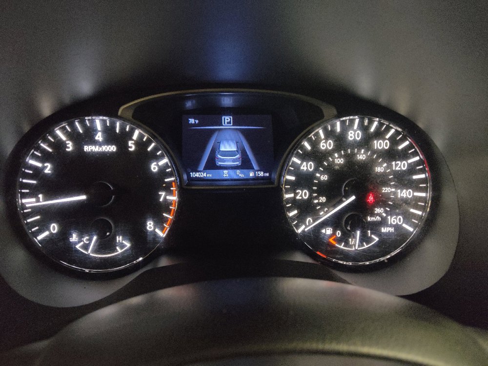 Used 2020 Nissan Pathfinder Platinum FWD image 23