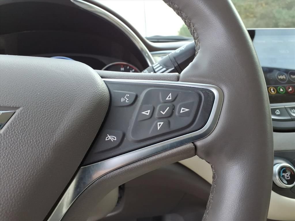 Used 2024 Chevrolet Malibu LT FWD image 15