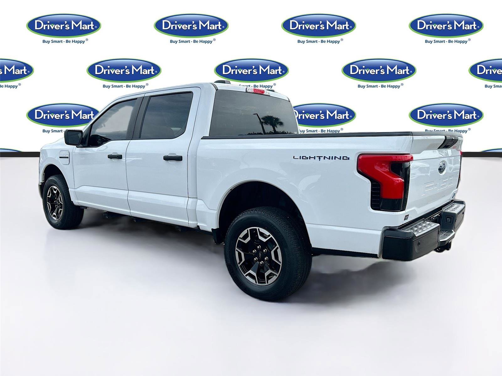 Used 2023 Ford F150 Lightning Pro AWD/4WD image 5