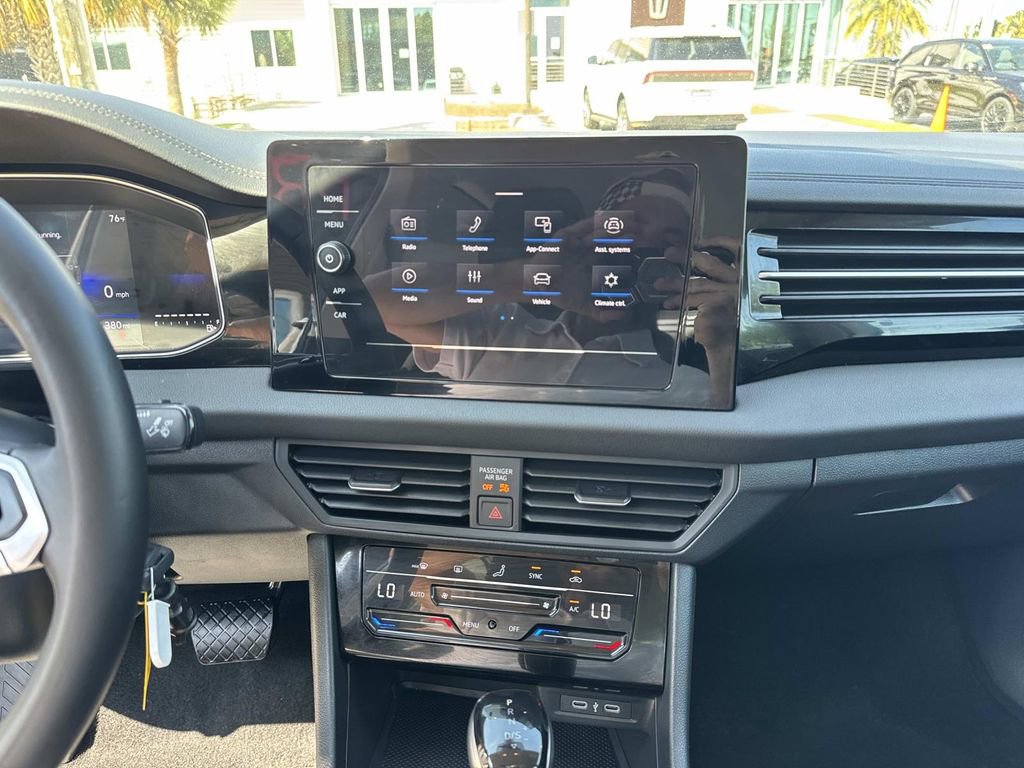 Used 2025 Volkswagen Jetta S image 26