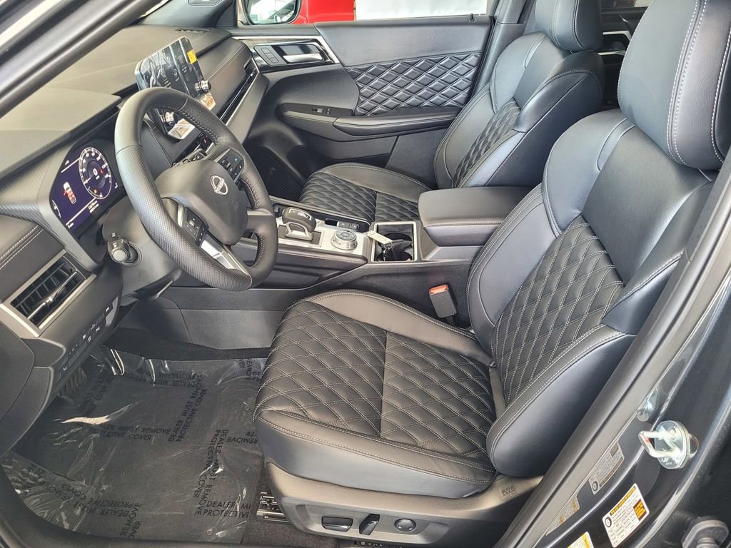 New 2026 Nissan Rogue Platinum image 8