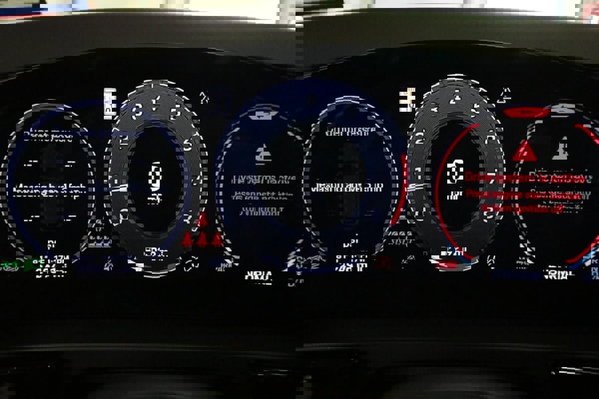 Used 2024 Porsche Cayenne AWD/4WD image 26