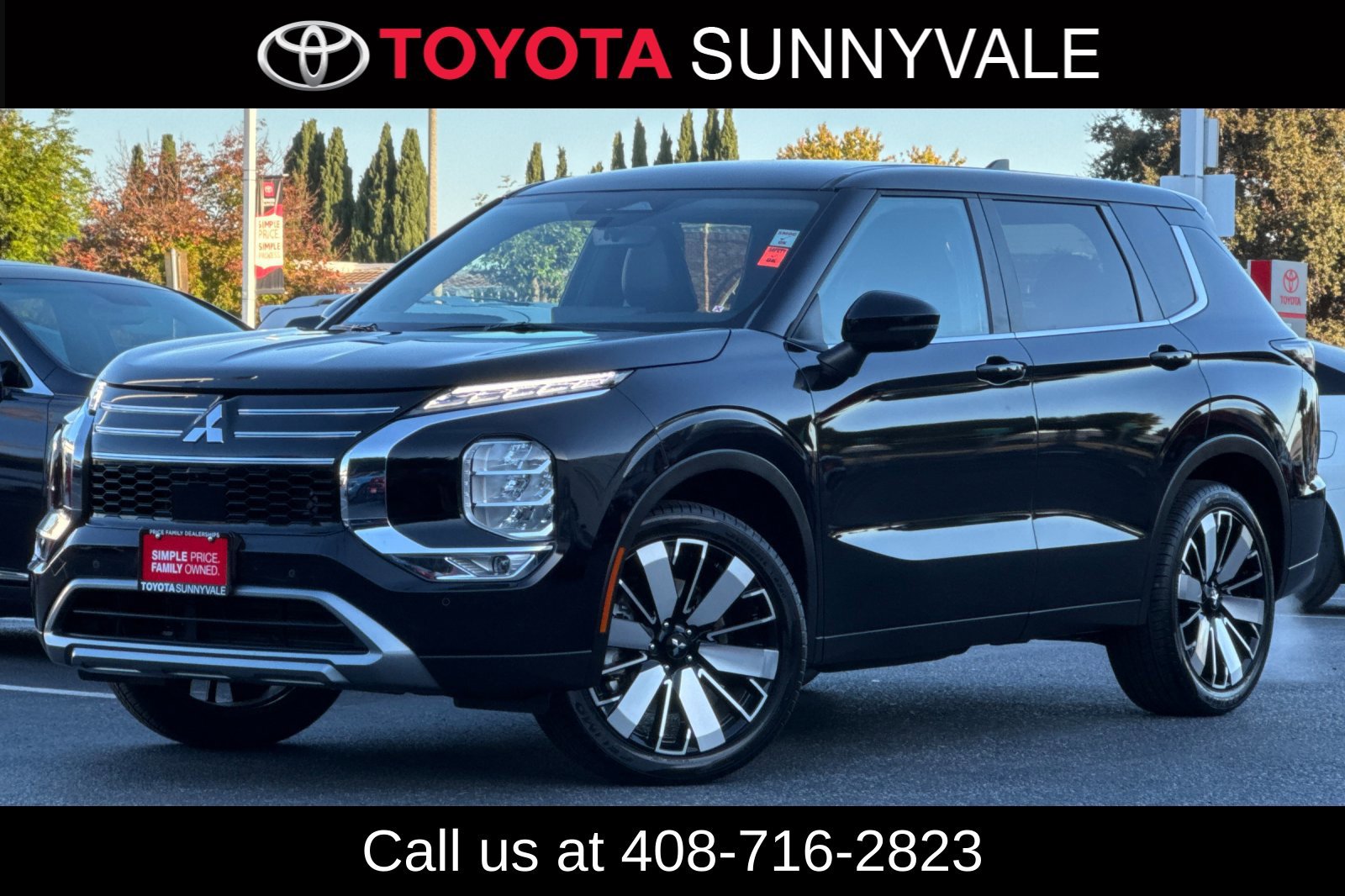 Used 2025 Mitsubishi Outlander SE