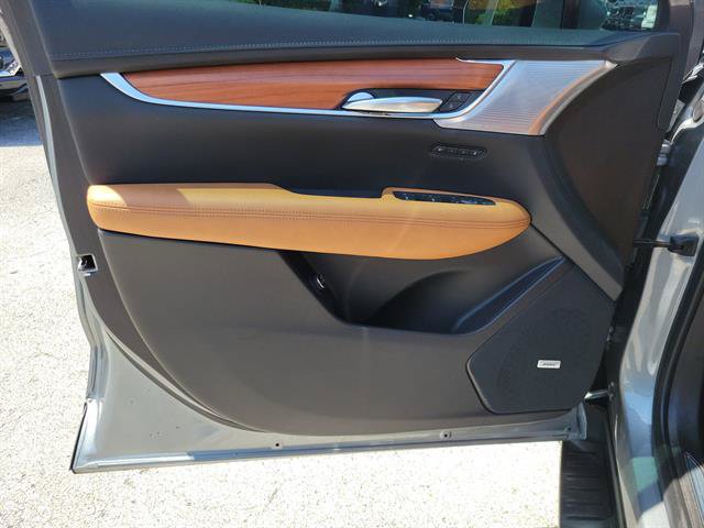Certified 2023 Cadillac XT5 Premium Luxury FWD image 18