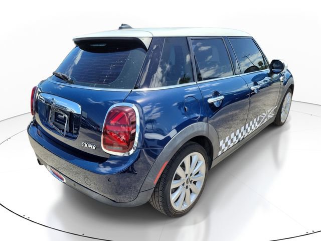 Used 2019 MINI Cooper 4-Door Hardtop w/ Signature Upholstery Package video 2