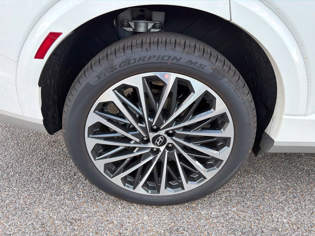 Used 2026 Hyundai Palisade Calligraphy FWD image 14