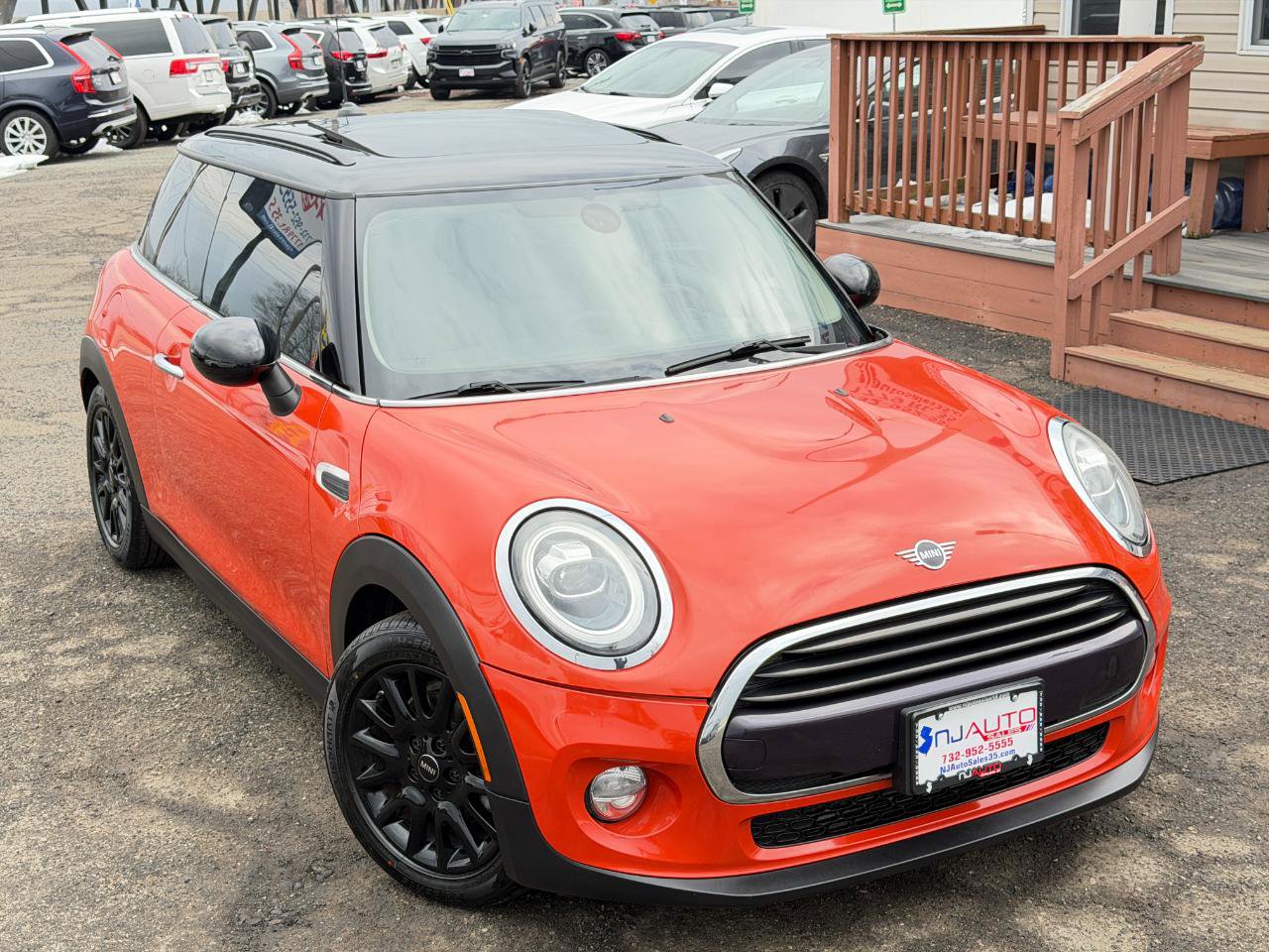 Used 2019 MINI Cooper 2-Door Hardtop w/ Storage Package image 2