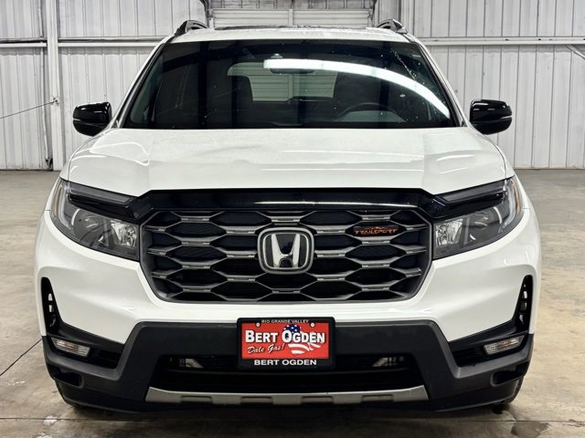 Used 2022 Honda Passport TrailSport image 2