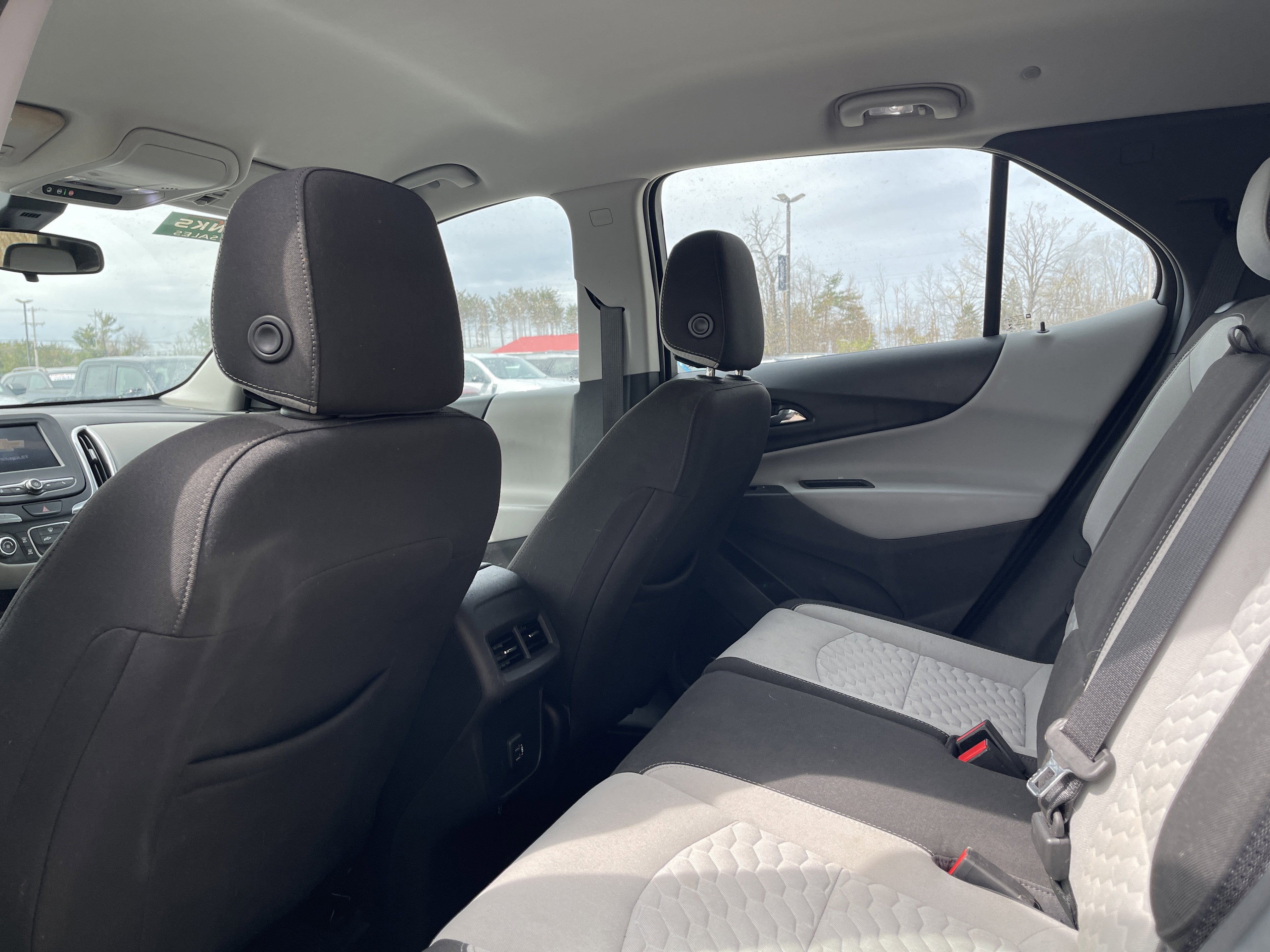 Used 2020 Chevrolet Equinox LS w/ LPO, Floor Liner Package FWD image 11