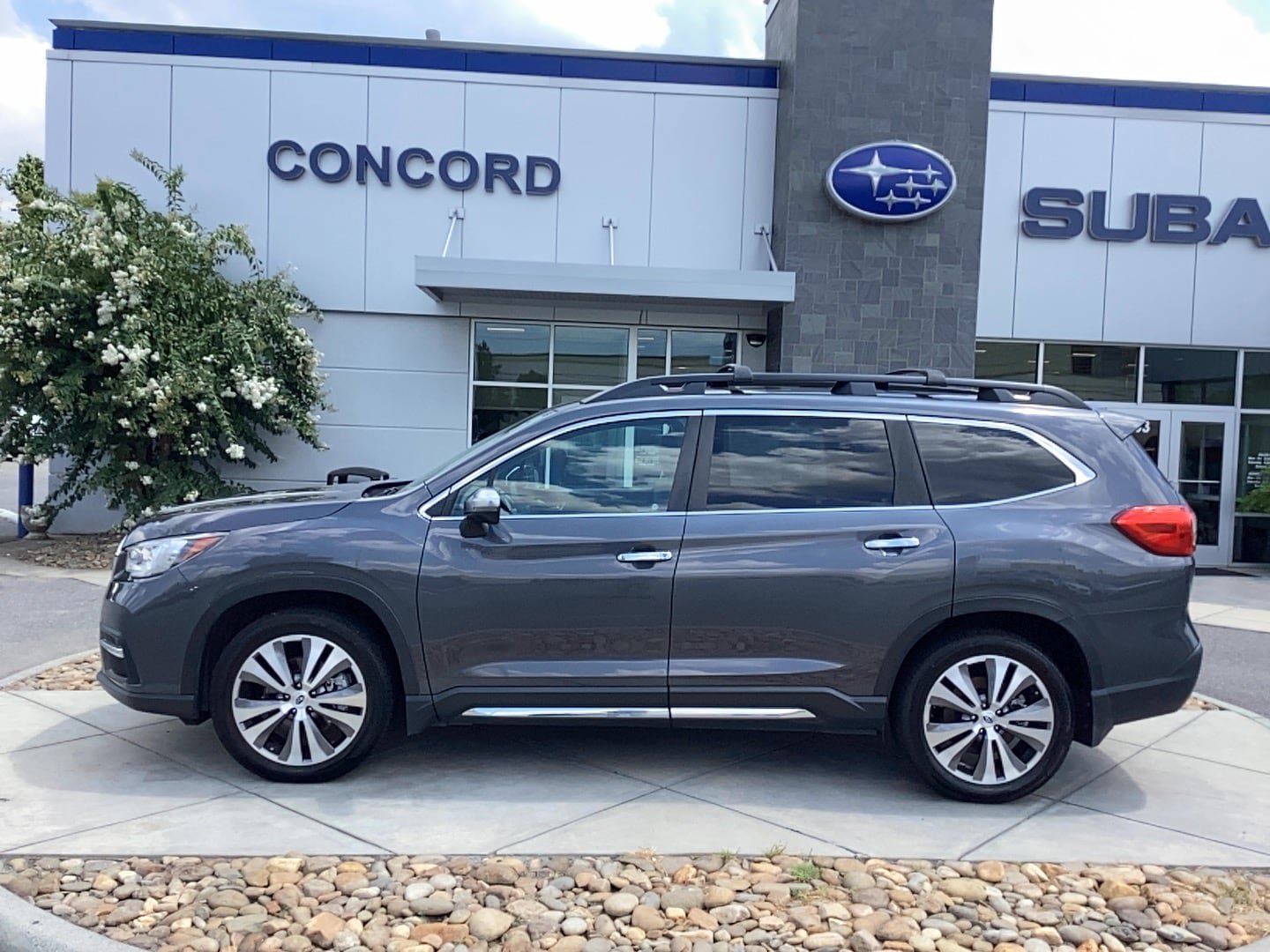 Certified 2022 Subaru Ascent Touring w/ Popular Package #2A