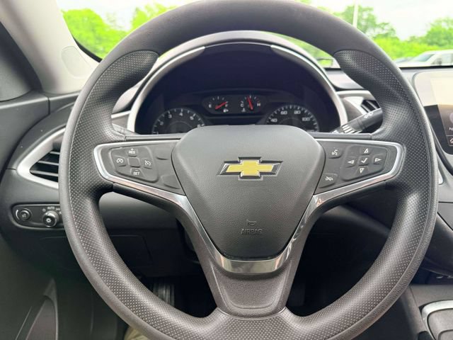 Used 2022 Chevrolet Malibu LT FWD image 20