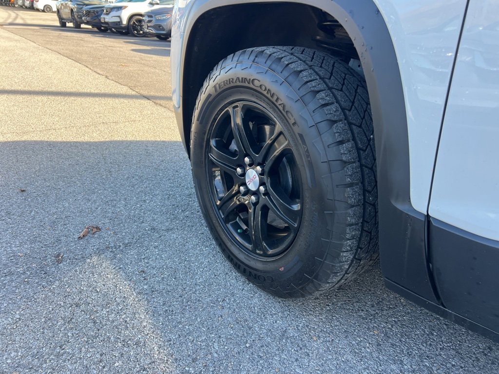 Used 2023 GMC Acadia AT4 w/ Preferred Package image 34