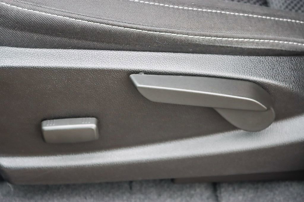 Used 2021 Chevrolet Colorado LT w/ Safety Package image 44