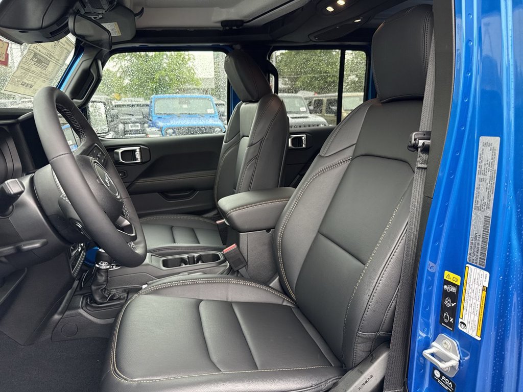 New 2026 Jeep Gladiator Sport AWD/4WD image 21