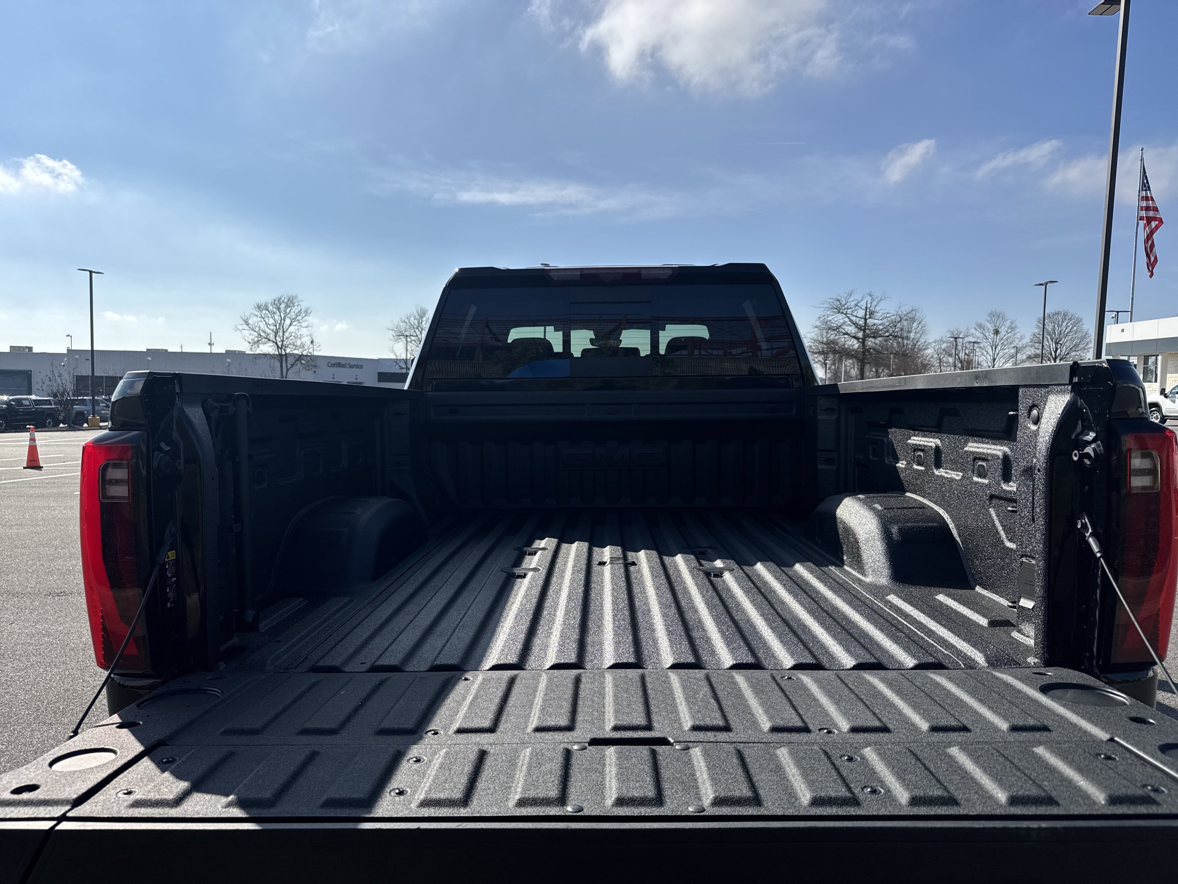 Used 2025 GMC Sierra 2500 Denali Ultimate image 34