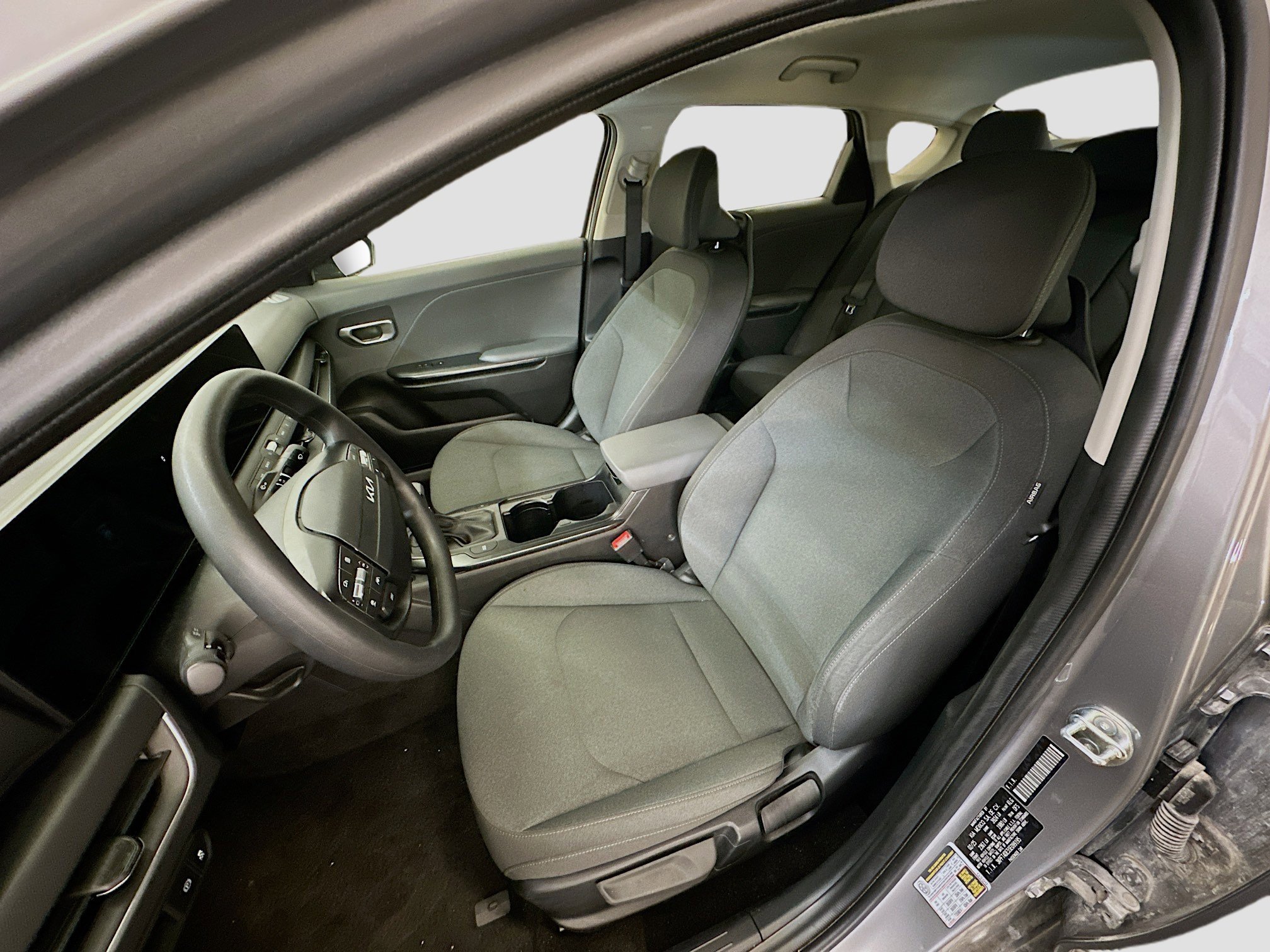 Used 2025 Kia K4 LXS image 13