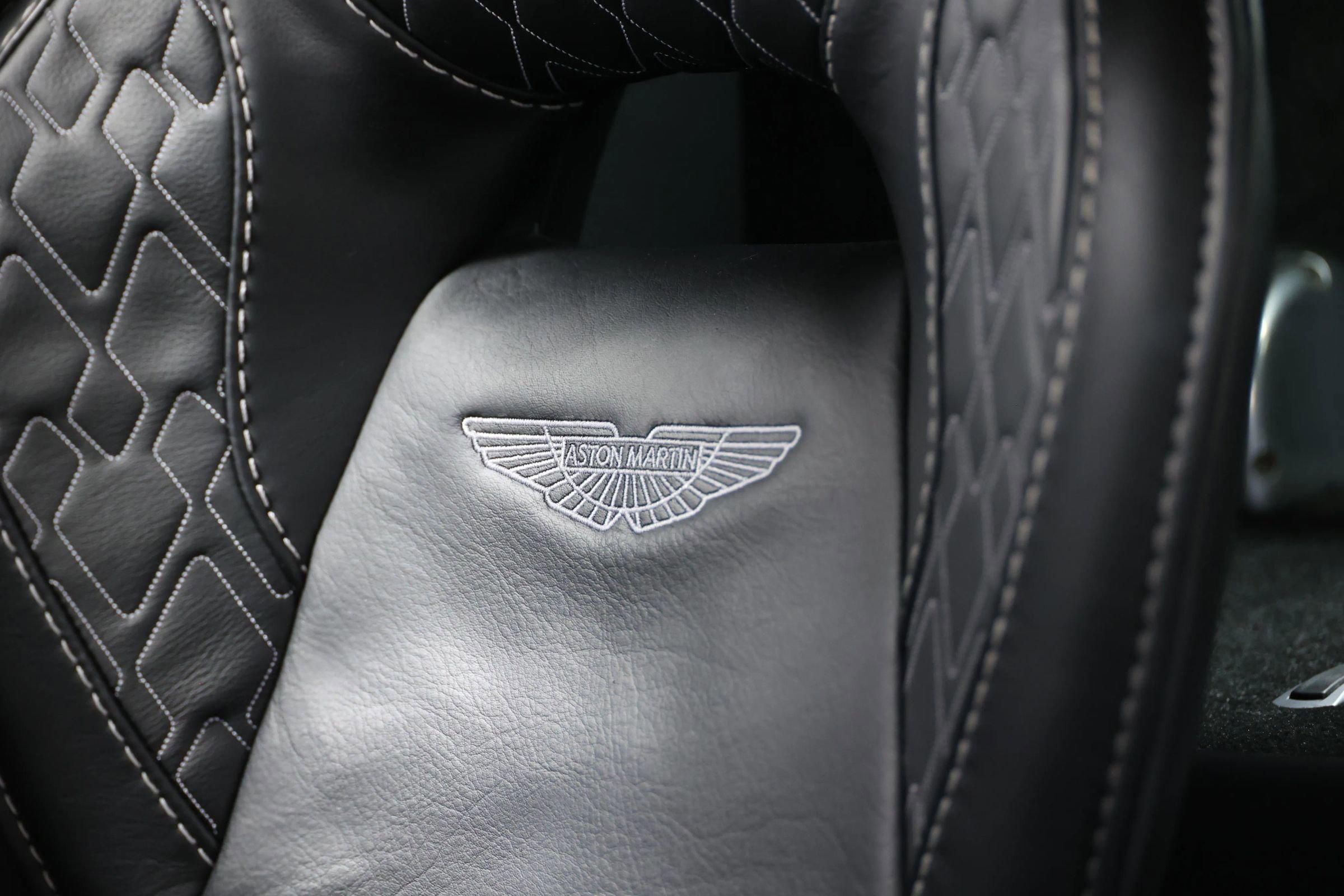 Used 2015 Aston Martin Rapide S image 43