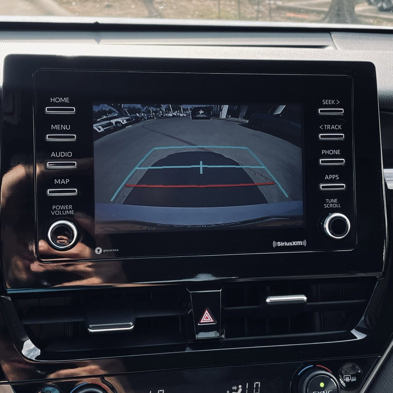 Used 2024 Toyota Camry SE image 16