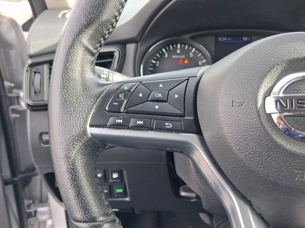 Used 2019 Nissan Rogue SL FWD image 19