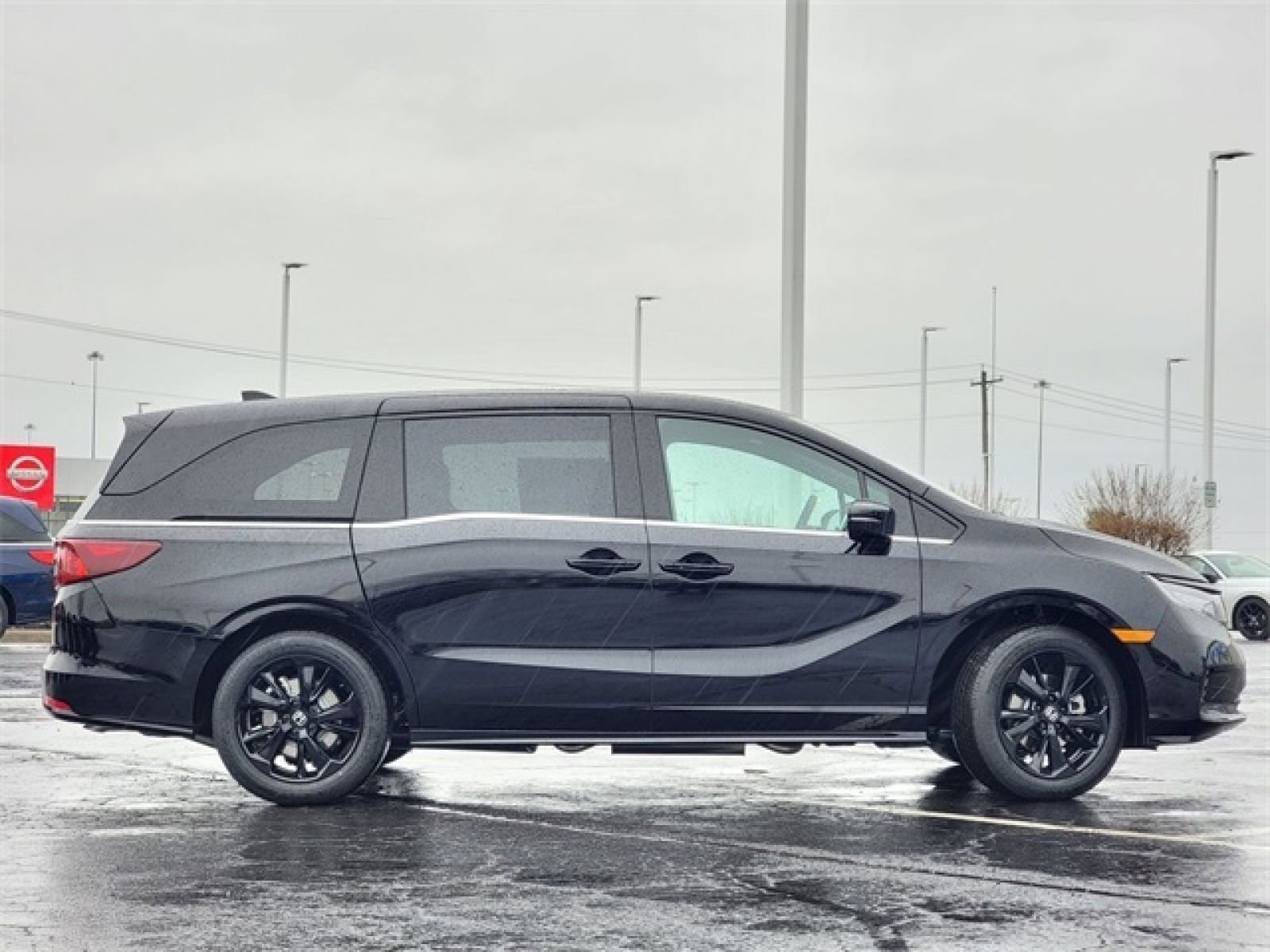 Used 2023 Honda Odyssey Sport image 11