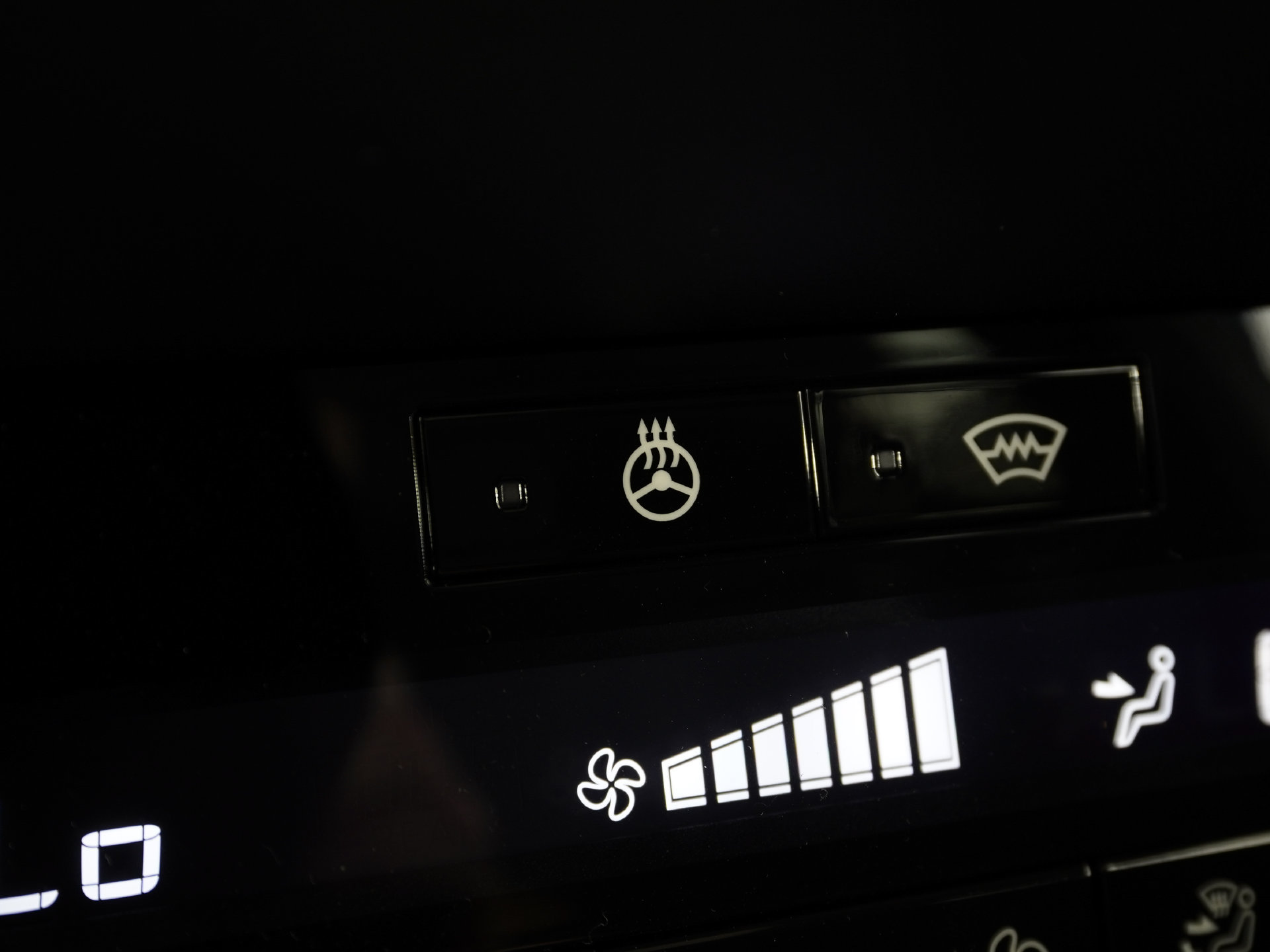 New 2026 Mitsubishi Outlander AWD image 16