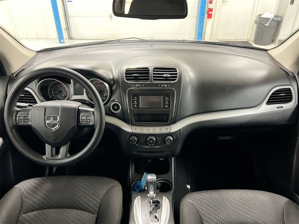 Used 2019 Dodge Journey SE image 10