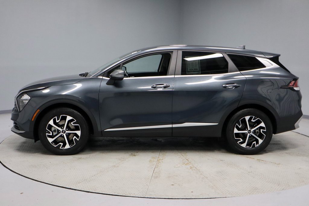 Used 2023 Kia Sportage EX image 9