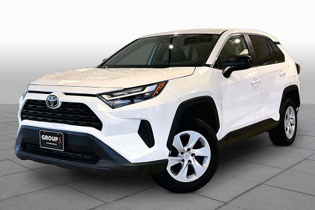 Used 2025 Toyota RAV4 LE AWD/4WD image 1