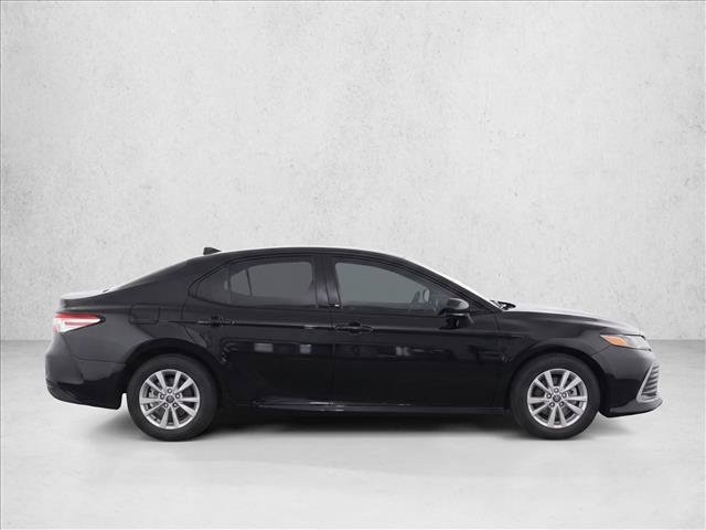 Used 2025 Toyota Camry LE FWD image 8