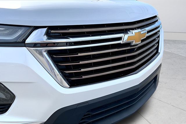 Used 2023 Chevrolet Traverse High Country FWD image 30
