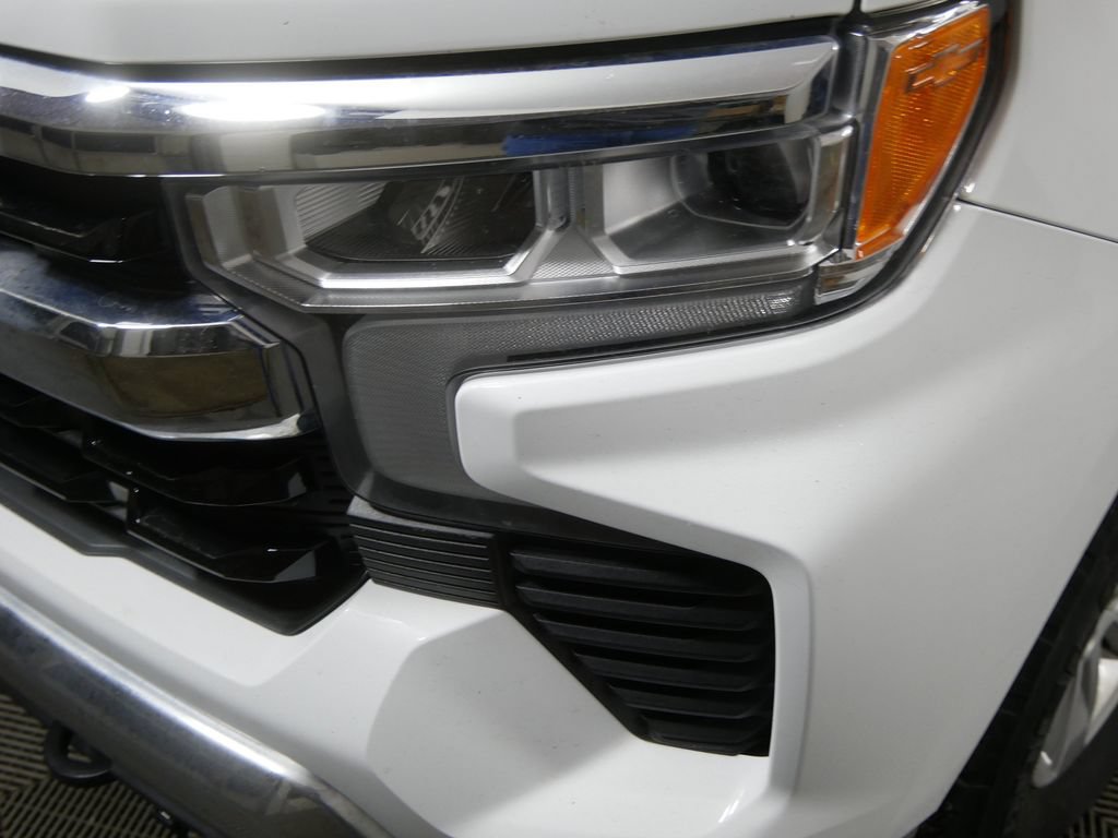 Used 2025 Chevrolet Silverado 1500 LT w/ Work Truck Package AWD/4WD image 10