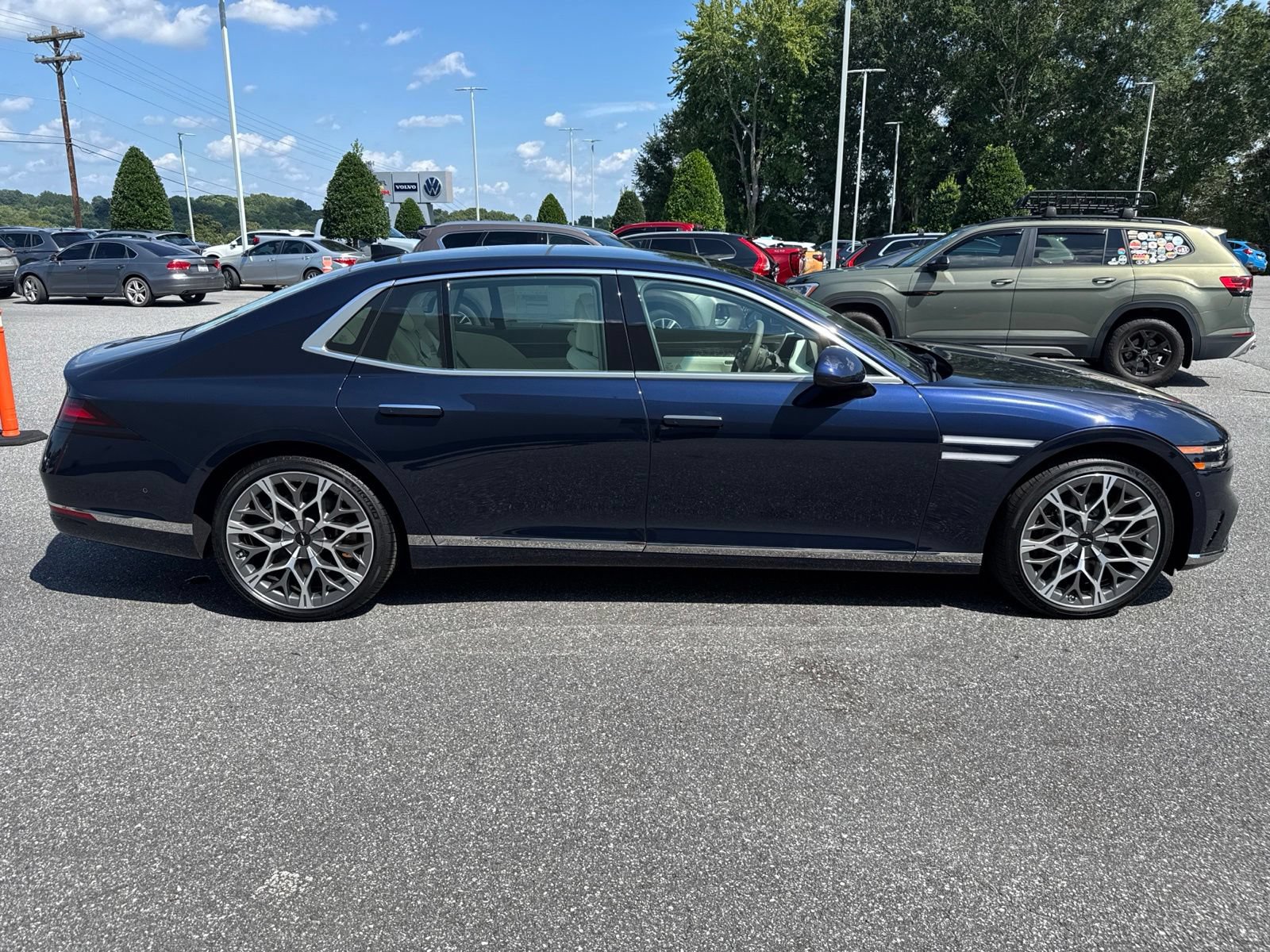 New 2026 Genesis G90 3.5T AWD/4WD image 8
