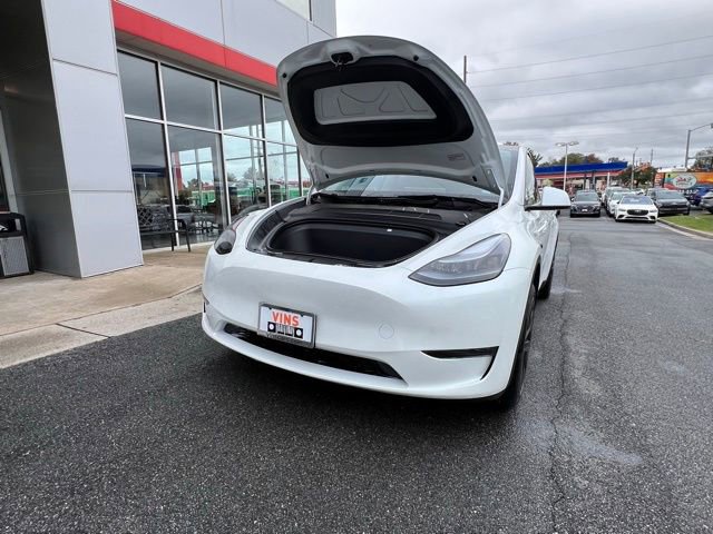 Used 2025 Tesla Model Y Long Range image 21