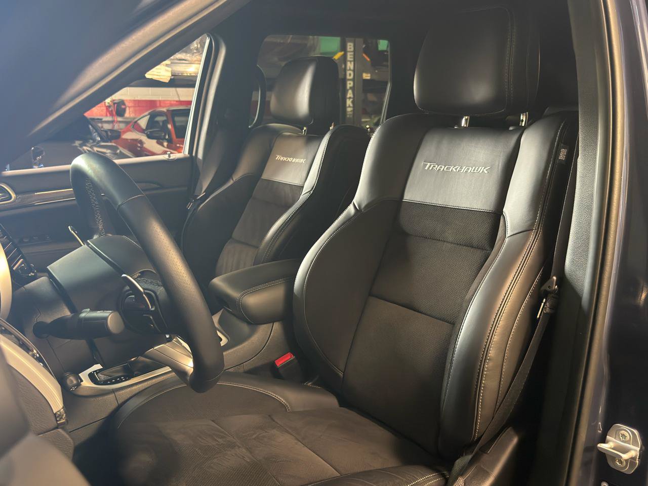 Used 2021 Jeep Grand Cherokee Trackhawk AWD/4WD image 13