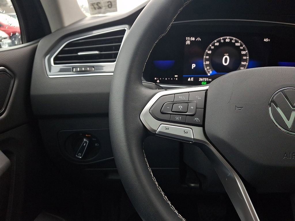 Certified 2022 Volkswagen Tiguan SE w/ Panoramic Sunroof Package image 21