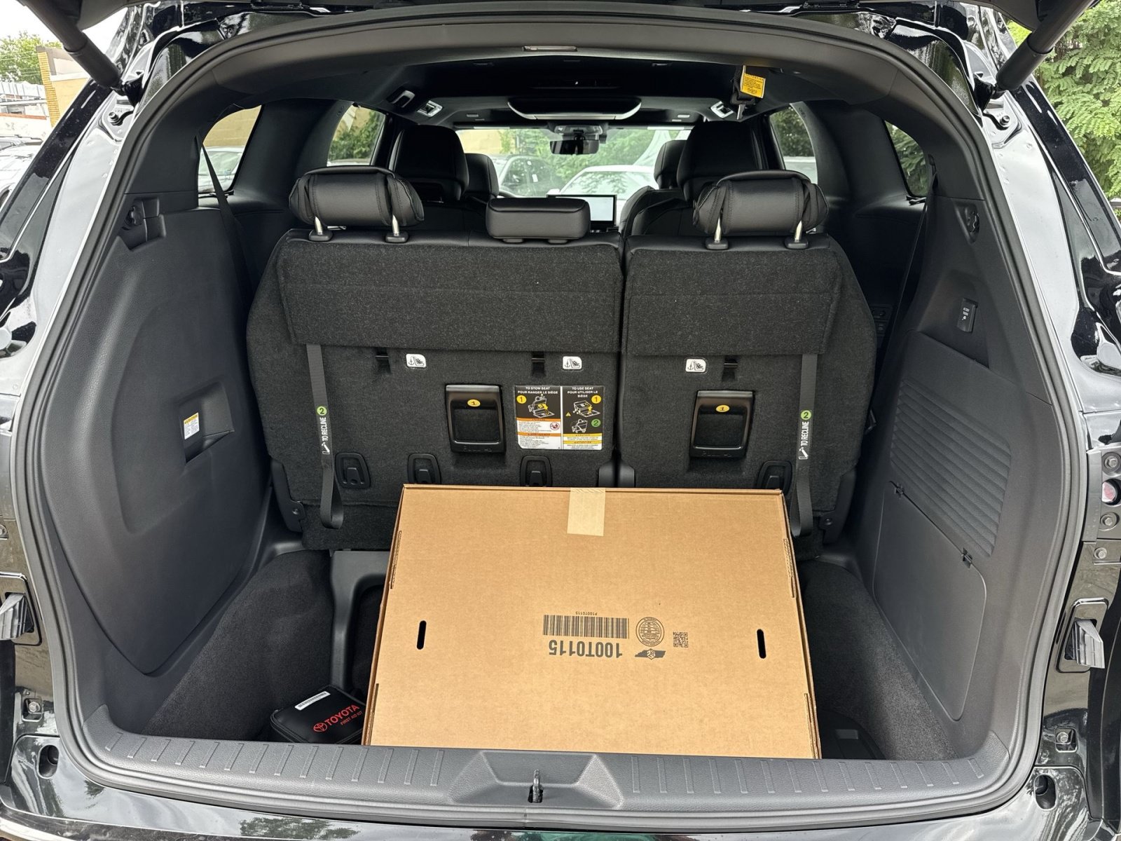 New 2026 Toyota Sienna Platinum AWD/4WD image 35