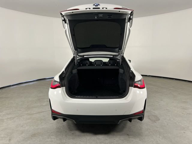 Used 2025 BMW i4 eDrive40 w/ Premium Package RWD image 27