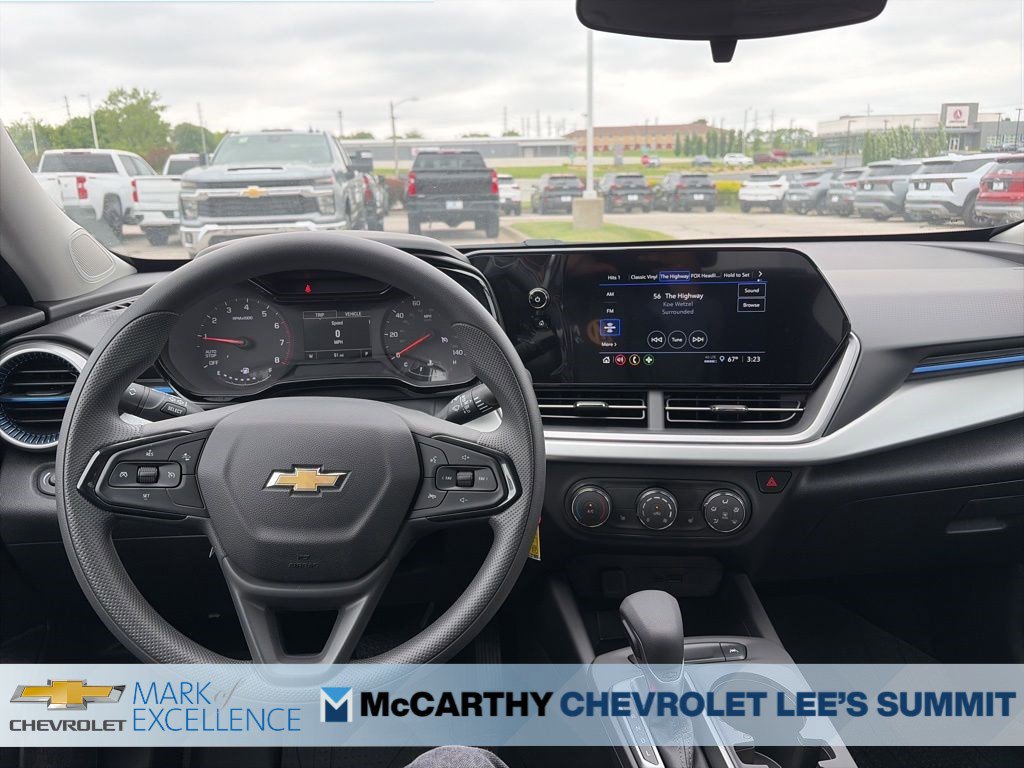 New 2026 Chevrolet Trax LS w/ LS Convenience Package FWD image 17