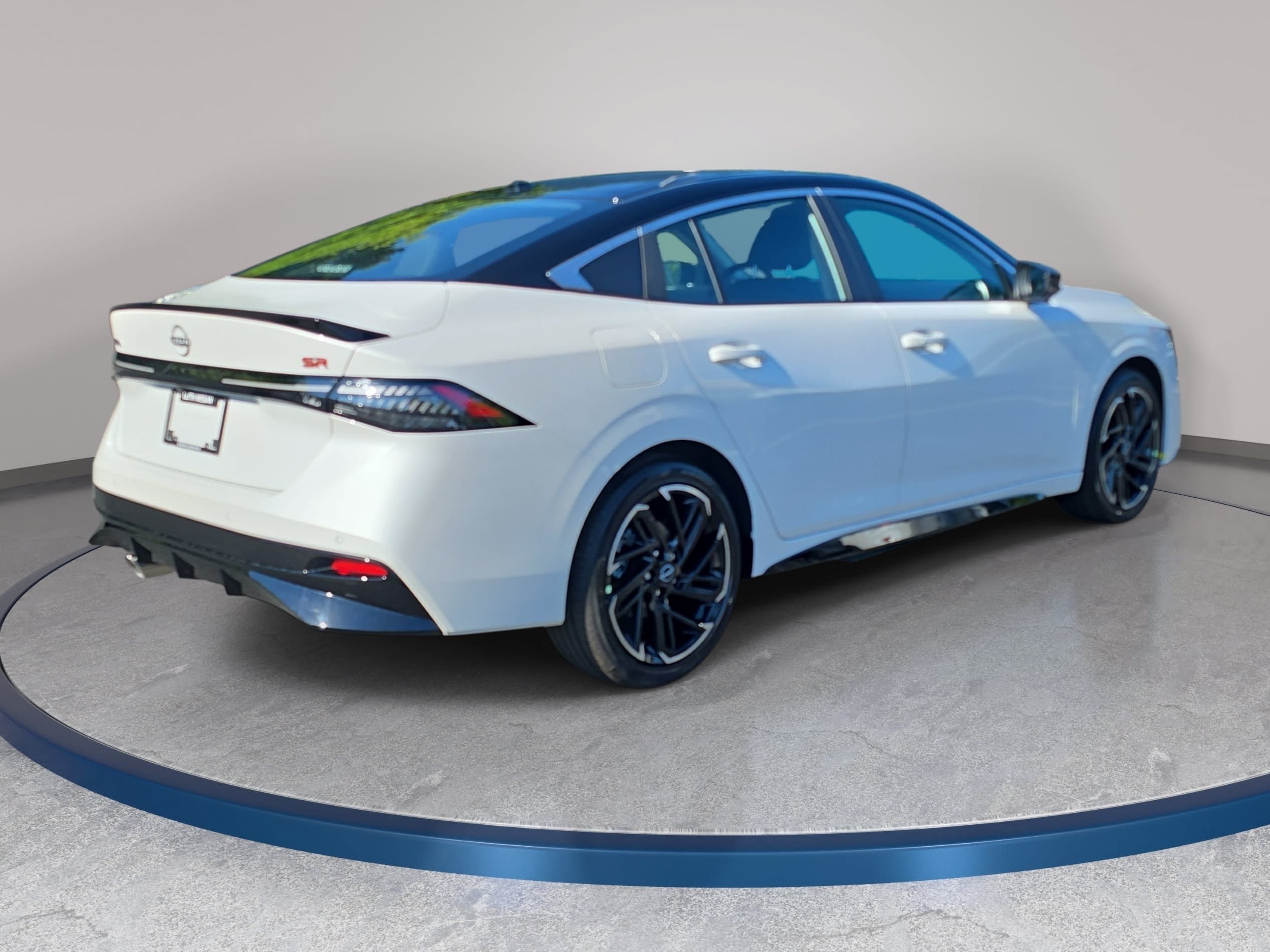 New 2026 Nissan Sentra SR w/ SR Premium Package FWD image 5