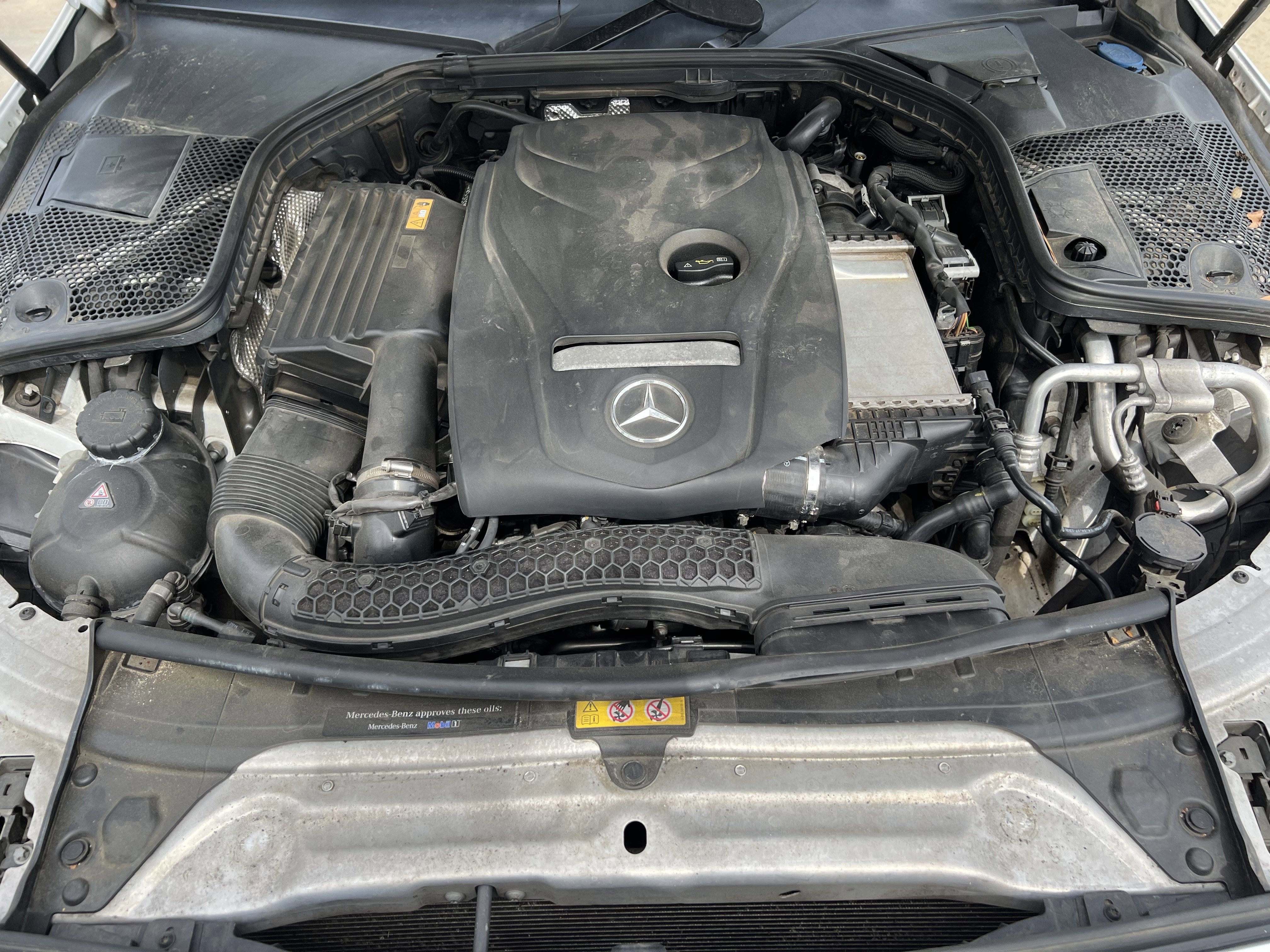 Certified 2018 Mercedes-Benz C 300 4MATIC Sedan image 36
