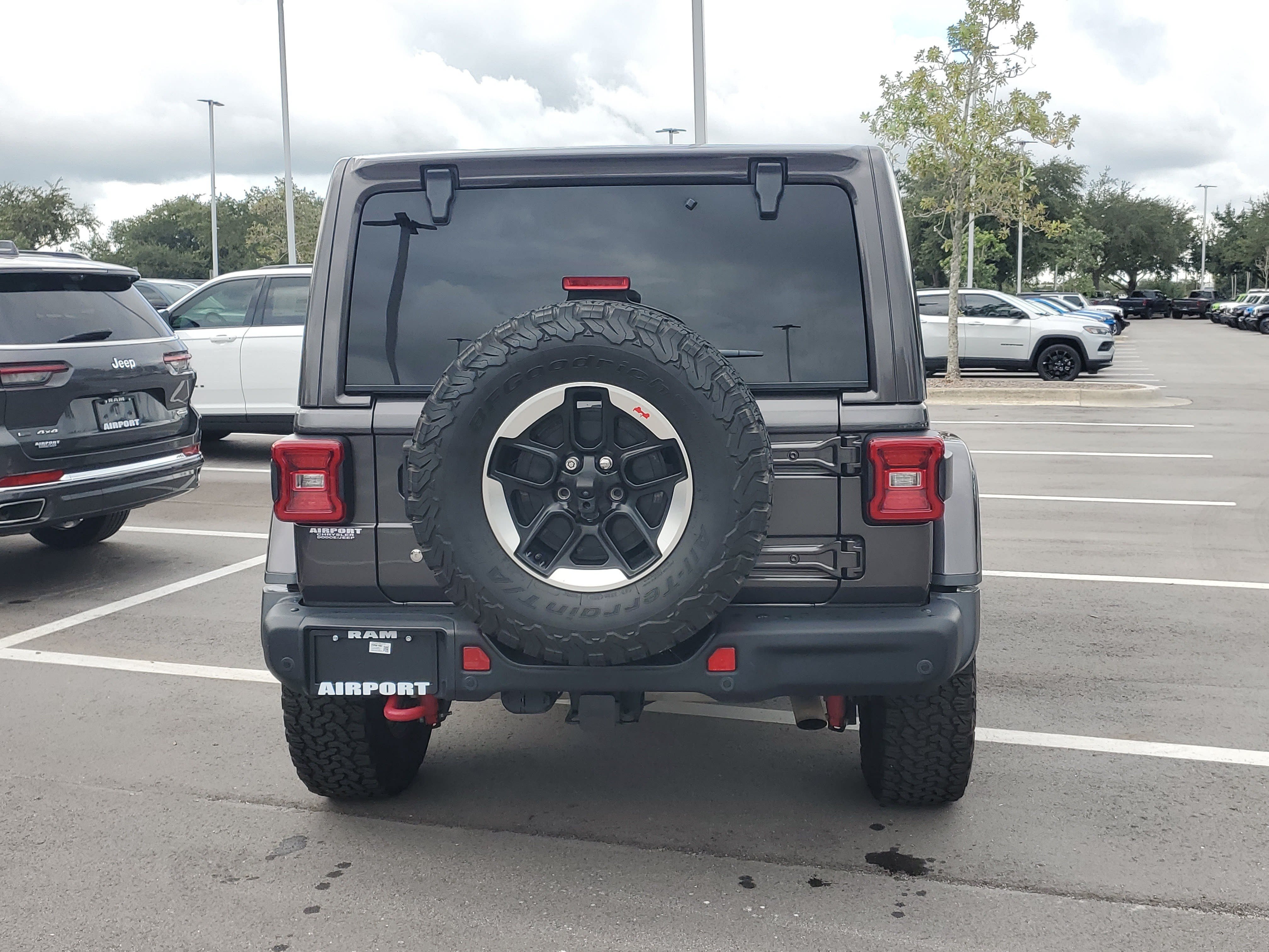 Used 2019 Jeep Wrangler Unlimited Rubicon AWD/4WD image 7