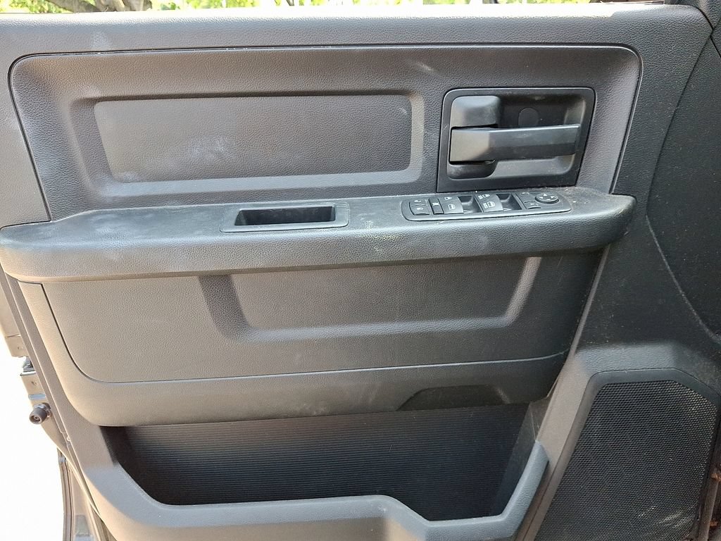 Certified 2017 RAM 1500 Express AWD/4WD image 10