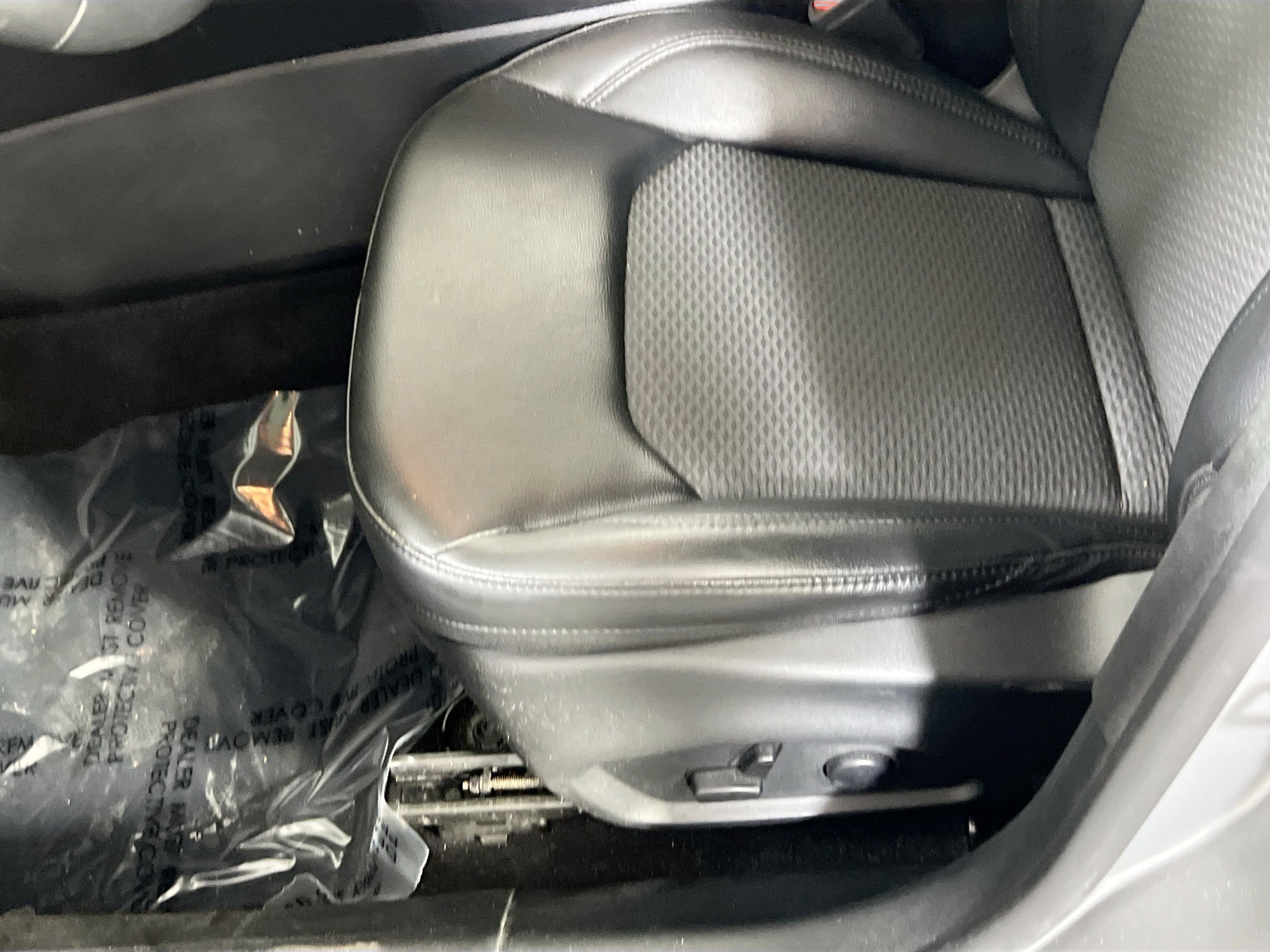 Used 2022 Jeep Compass Altitude w/ Sun and Sound Group image 19