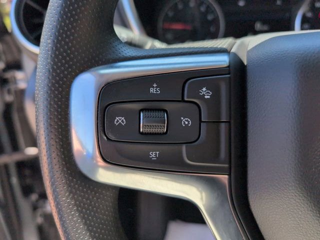 Used 2025 Chevrolet Blazer LT FWD image 20