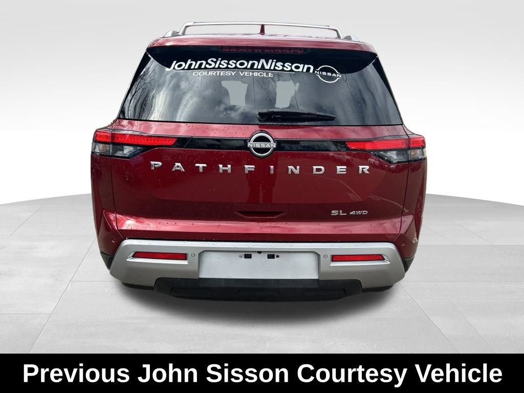Certified 2025 Nissan Pathfinder SL image 4