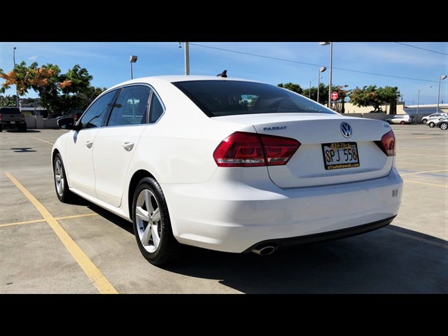 Used 2015 Volkswagen Passat 1.8T SE FWD image 7
