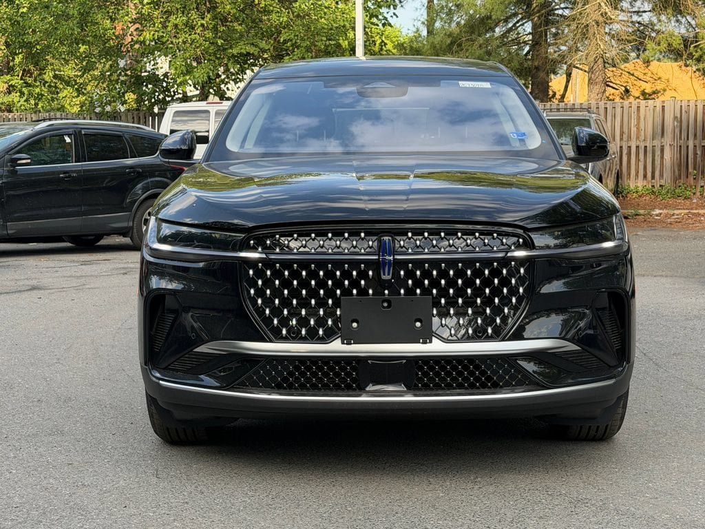 New 2026 Lincoln Nautilus Premier w/ Equipment Group 102A AWD/4WD image 2