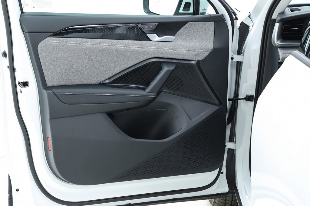 New 2026 Volkswagen Tiguan S image 54