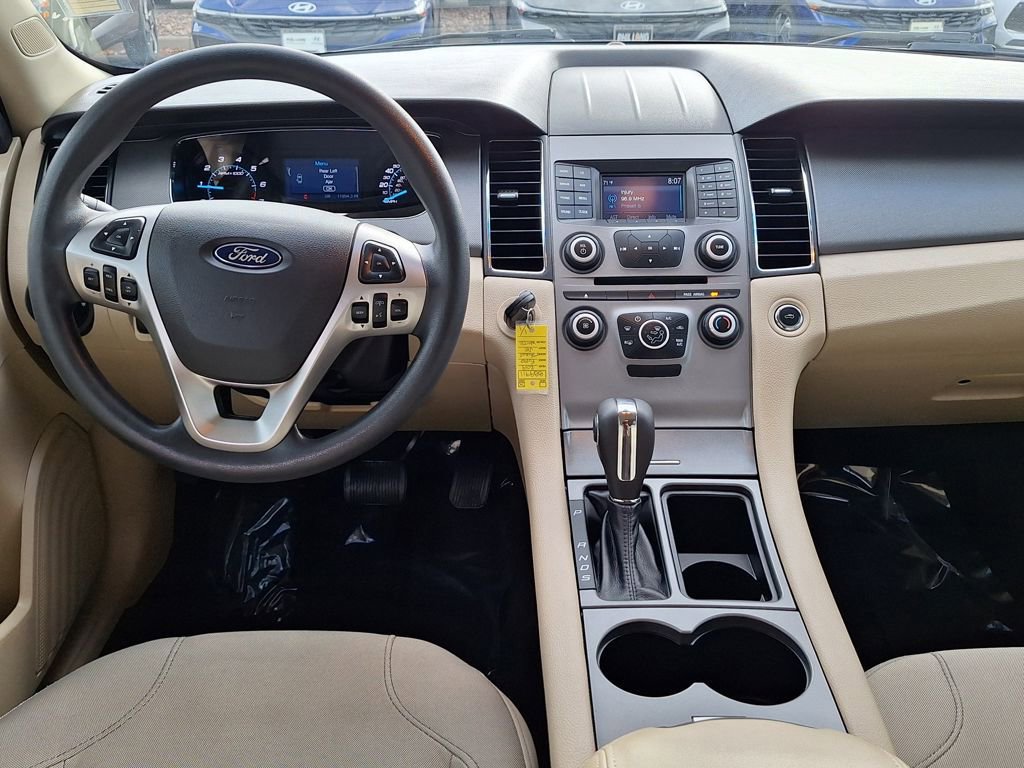 Used 2019 Ford Taurus SE image 14