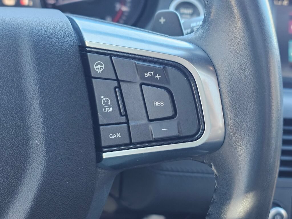 Used 2016 Land Rover Discovery Sport HSE Luxury AWD/4WD image 26